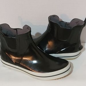 Kamik Sharon Lo Insulated Short Rain Boot Woman's Size 7 - Black/White